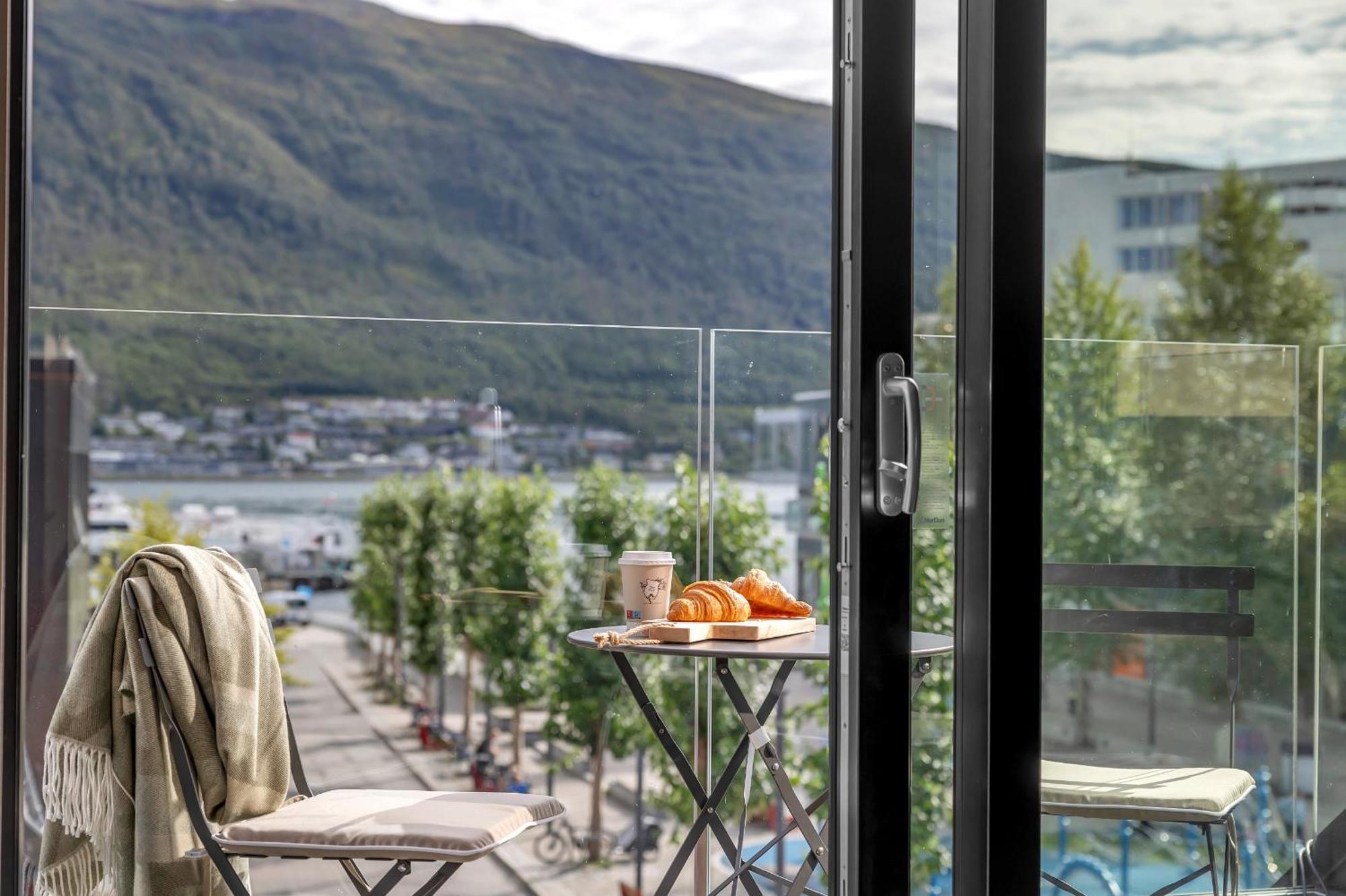 The Loft - Central Top Floor Apartment With 4 Bedrooms Tromsø Eksteriør billede